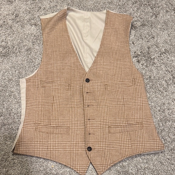 Suitsupply Wool Vest in Brown Check - Picture 1 of 3